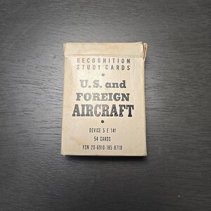 Ancienne étude de reconnaissance des aéronefs américains et étrangers, 54 cartes, appareil 5 E 14f