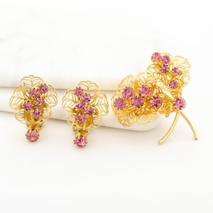 Vintage Judy Lee Pink Rhinestone Flower Earrings & Brooch Jewelry Set, Gold Filigree Clip On Floral Earrings, Large Filigree Brooch