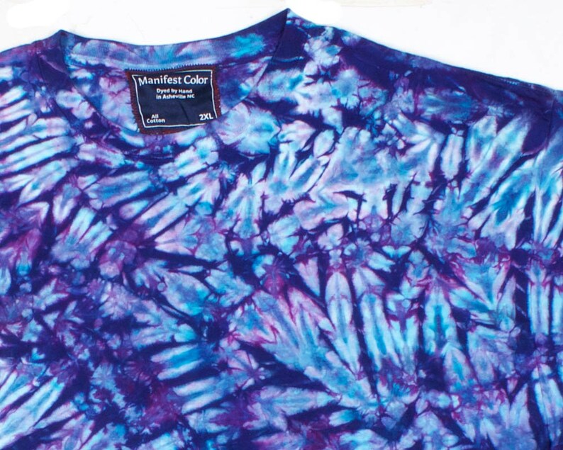 turquoise tie dye shirt