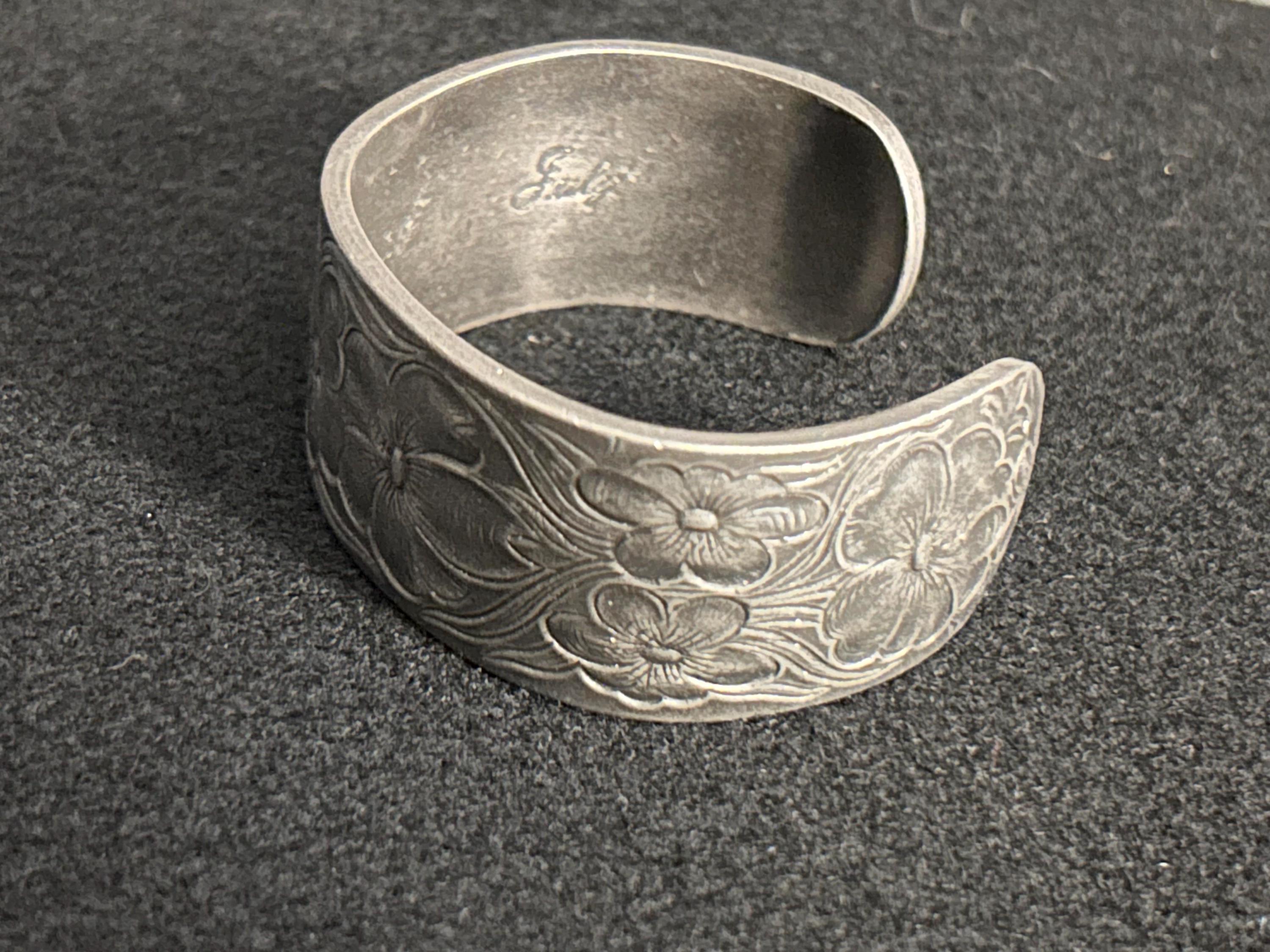 Vintage Salsbury Pewter Cuff Bracelet, July Flower Etched  display picture 1