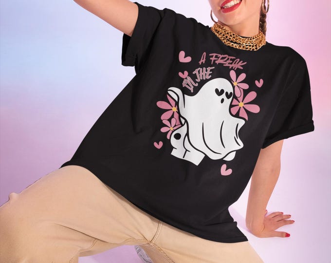 Cute Ghost Graphic T-Shirt, A Freak in Love. Trendy Halloween Tee, Spooky Season Gift. Unisex Garment-Dyed Shirt. Fun Casual Wear