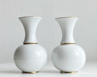 set of 2 matching white porecelain japanese flower vases with gold trim