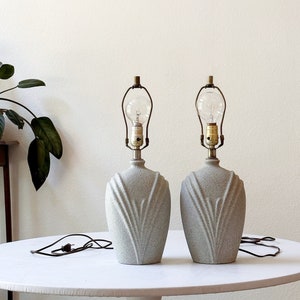 Postmodern Textured Gray Green Ceramic Table Lamp  | SINGLE Art Deco Curved Line lamp