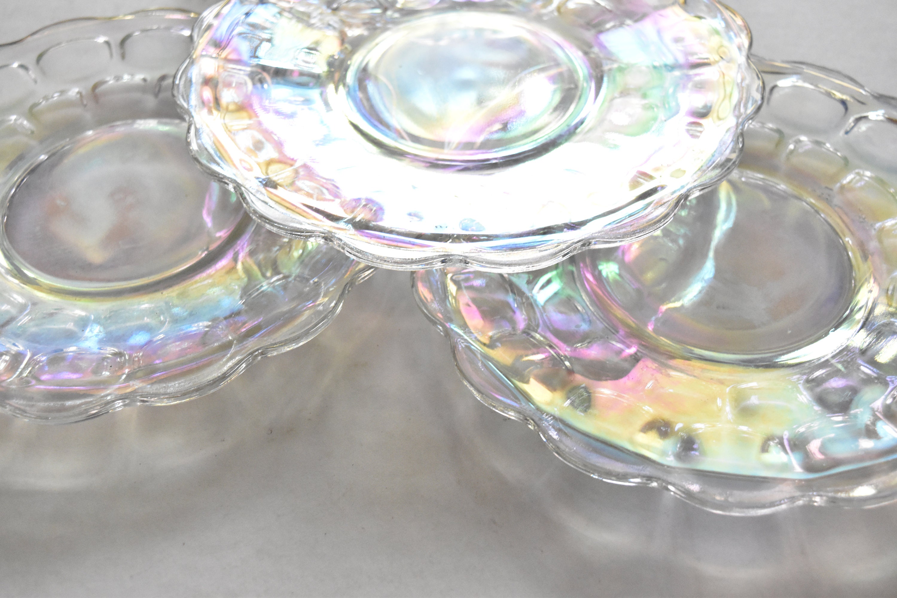 set of 4 iridescent glass serving plates / dessert dish