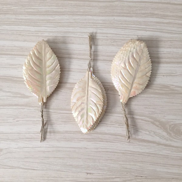 vintage millinery leaves pearl white / craft leaves / 1 bunch / wedding ribbon