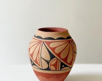 vintage native american hand painted polychrome pottery vase