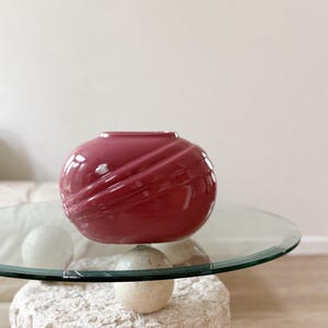 80s  postmodern muave pink ceramic pottery flower vase