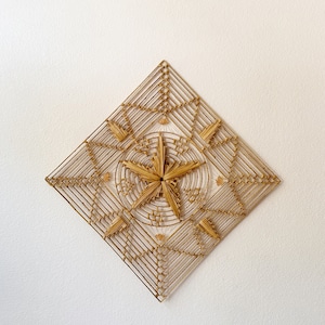 mid century large woven straw wall hanging trivet / star boho rustic decor wall basket