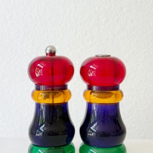 vintage olde thompson pepper mill salt shaker set | pepper grinder