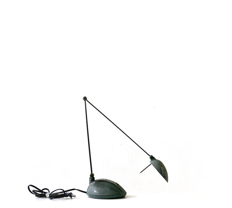 Lámpara de mesa de oficina de metal verde militar, alta, posmoderna, en voladizo imagen 8