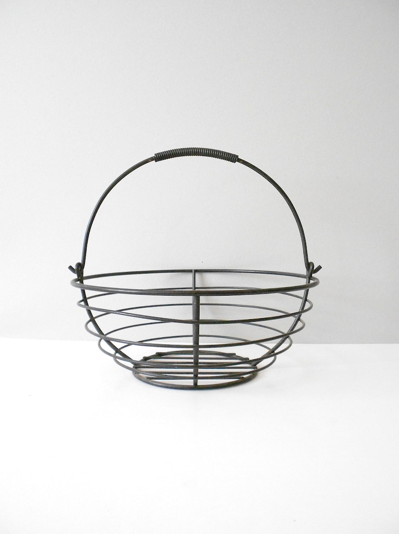 modern industrial black metal round wire basket / minimalist bowl image 2