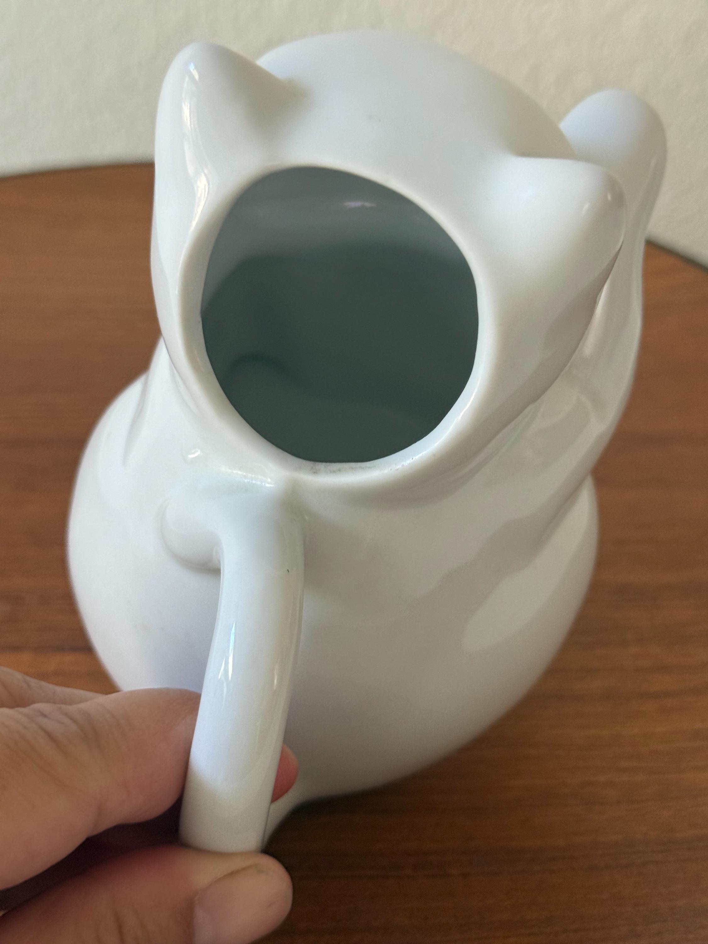 ヴィンテージの白い陶器製クリーマー猫ティーポットの置物 \ 猫好きの 