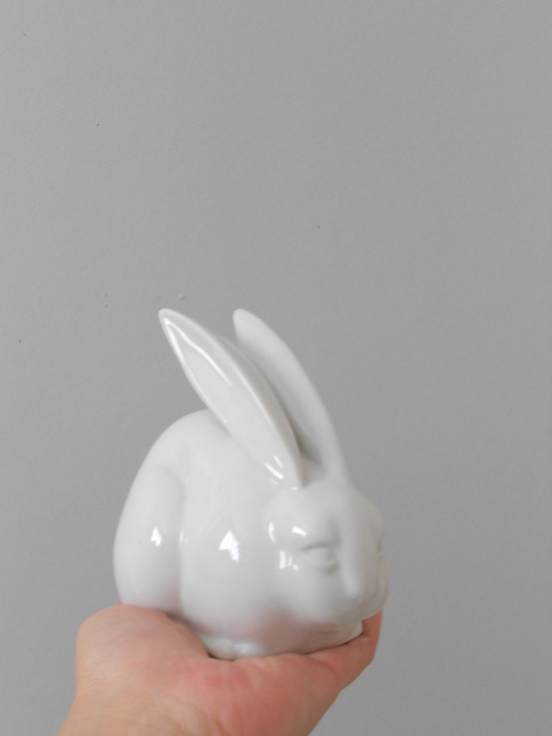 1960s vintage white ceramic bunny rabbit figurine // minimalist image 5