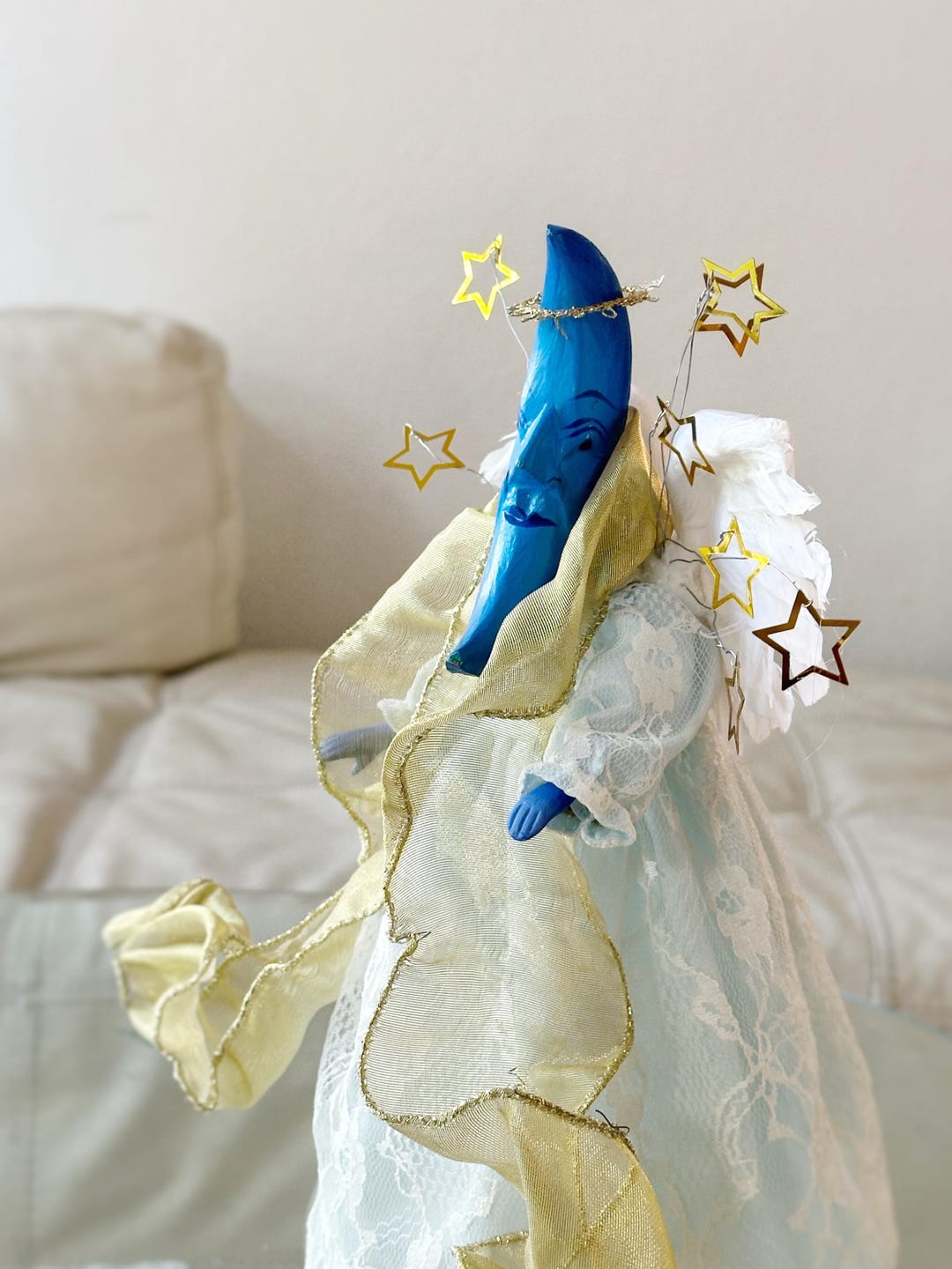 LAYER WITH COLLAR LADY OF THE MOON
