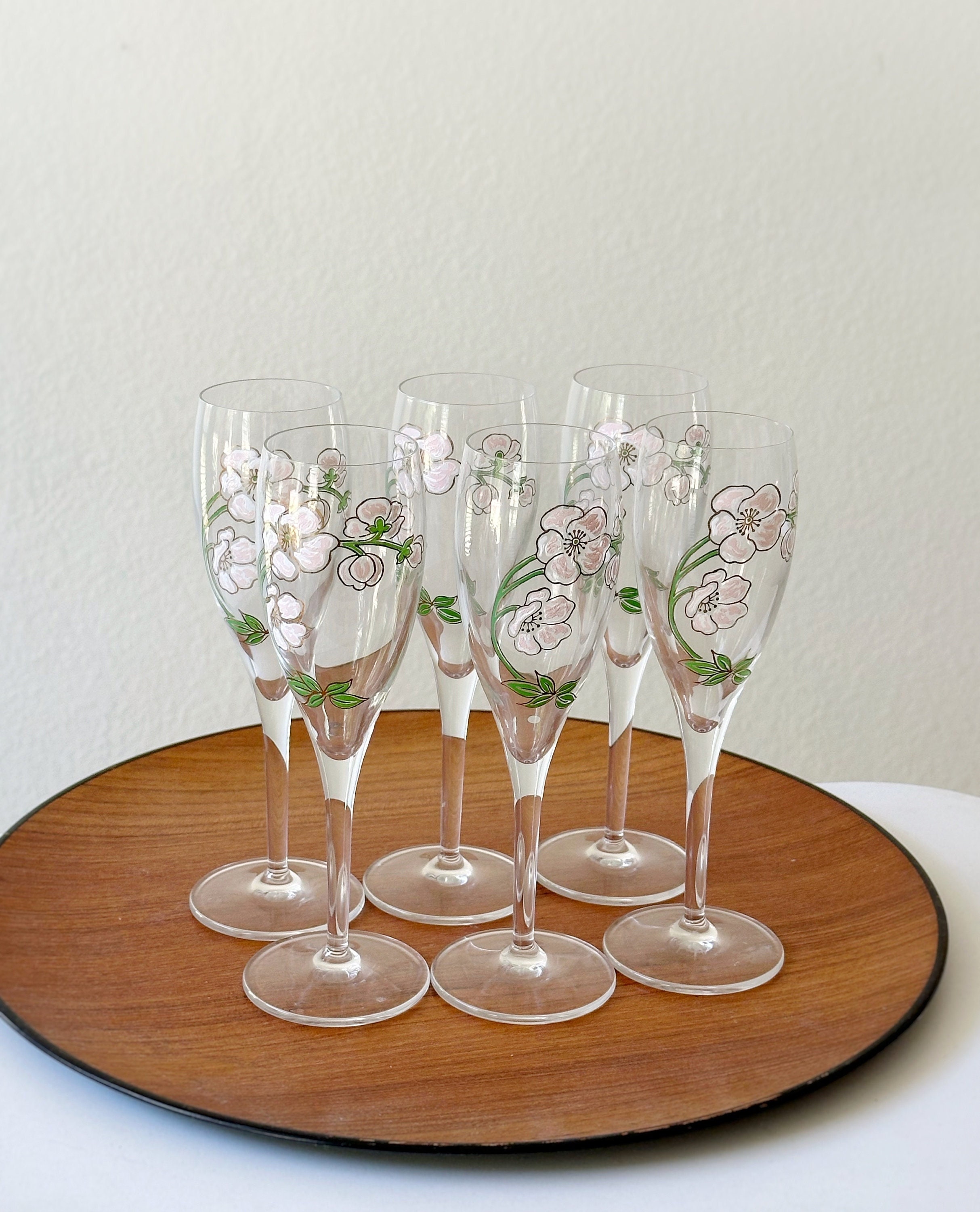 Perrier Jouët フルートグラス 6個セット 18cl Perrier Jouet New Belle Epoques Glasses Set of 6 | Watson's Wine