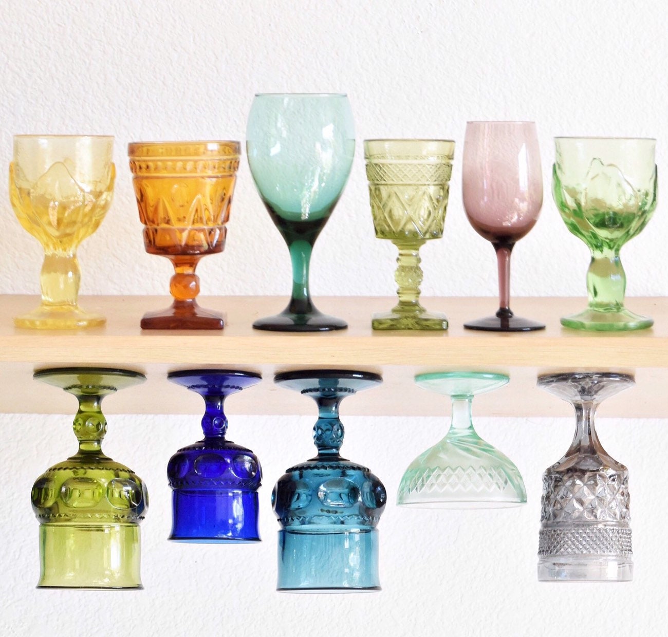 Featured image of post Multi Colored Depression Glass / Colored glass drinkware 10 ounce water glasses multi color diamond pattern set of 6.