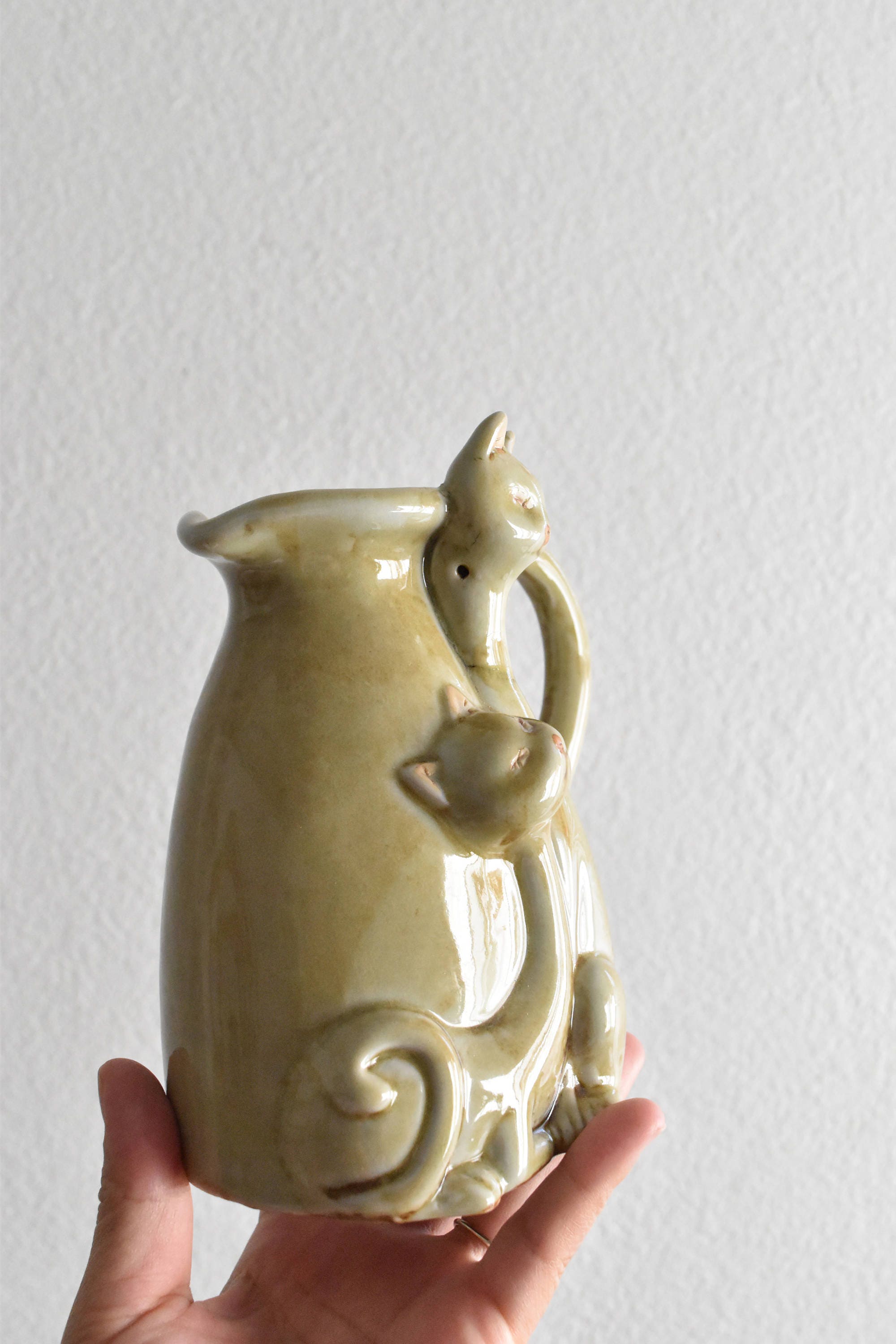  ceramic  kitty cat  water pitcher flower vase  kitten 