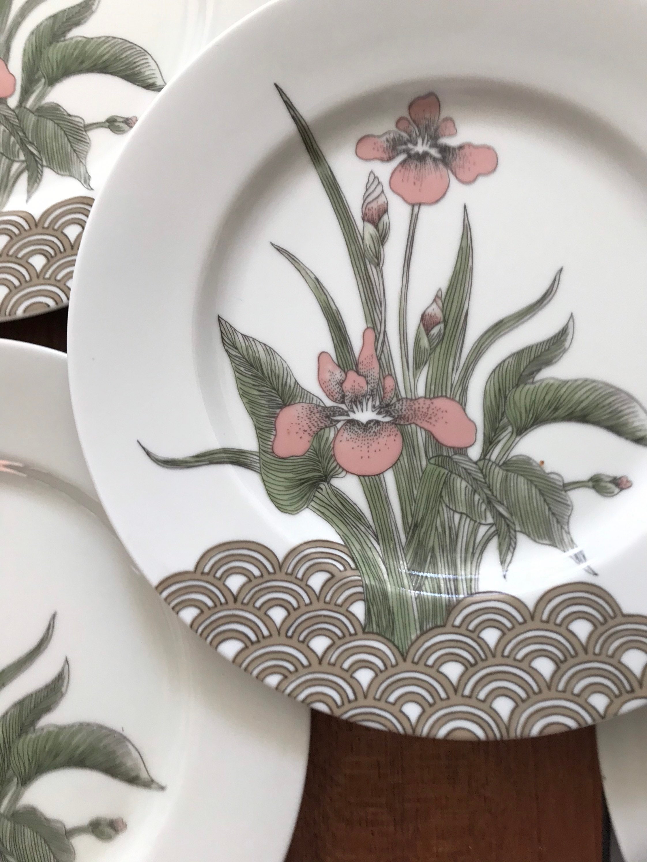 Mikasa Pink Iris Flower Appetizer Plate Set of 7 / Salad Etsy