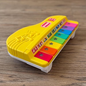 playskool piano laugh and learn interactive musical piano | keyboard