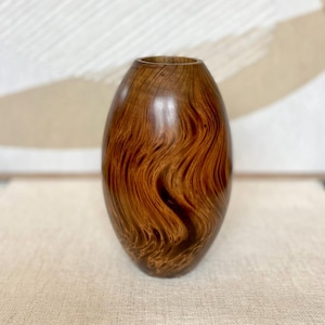 Polished wood dried flower vase
