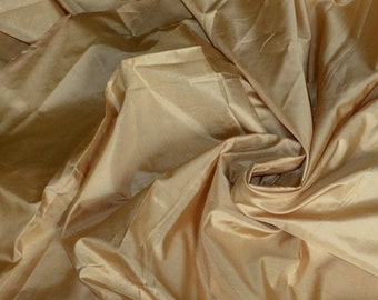 Fine Indian Silk Taffeta in pale peach-yellow, Fat quarter -TF 105
