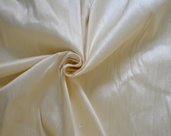 Silk Dupioni in Cream - Half yard,Yard, Meter & Half Meter - D 265