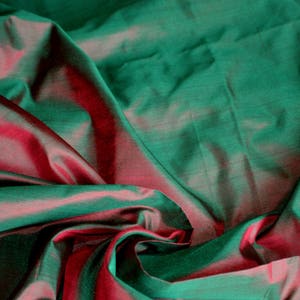 Fine Indian Silk Taffeta in Green with Red Half yard, Yard, Meter & Half Meter TF 102 image 2