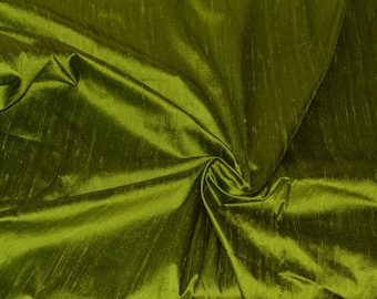 Silk Dupioni in Apple green with black shimmer, Fat quarter - D 36