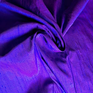 Silk Dupioni em Magenta com brilho Azul - Meia jarda, jarda, Metro e Meio Metro D 365