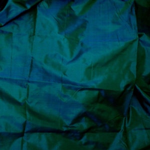 Fine Indian Silk Taffeta in Rich Green-Teal or Peacock Green blue Half yard, Yard &Meter-TF 27 image 2