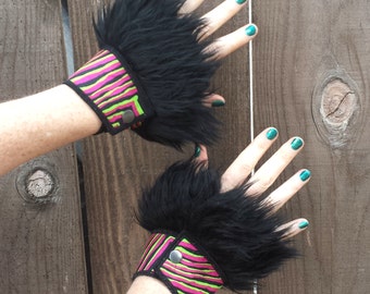 Black Faux Fur, Festival Set, Fur Cuffs, Rave Festival Outfit, Wrist Cuffs, Burning Man Festival, Rave Wear, Fairy Core, Fairy grunge