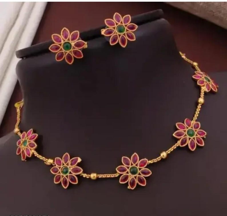 Indian Bollywood Style Traditional gold-plated necklace Set with matching earrings Style 8