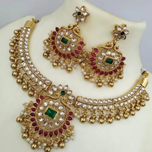 Indian Bollywood Style Traditional gold-plated necklace Set with matching earrings image 12