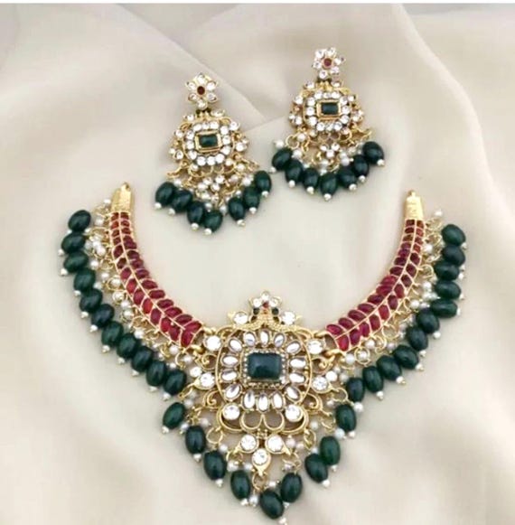 Indian  Bollywood Style Traditional gold-plated necklace Set with matching earrings