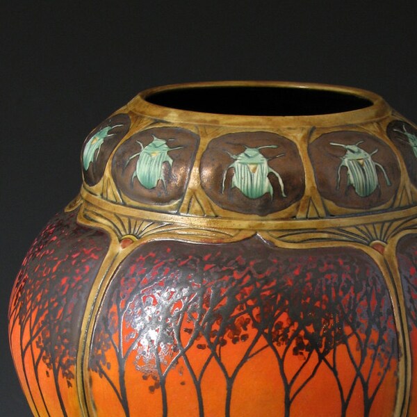 Sunset Vase with lil green beetles