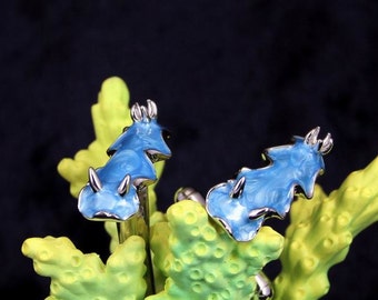 Gemelos de babosa marina Gemelos de nudibranquio Plata de ley bañada en rodio Esmalte azul cielo