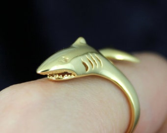 Shark Ring in Solid 925 Sterling Silver Gold Plated Great White Shark Wrap Ring Size Adjustable 5 to 10.5