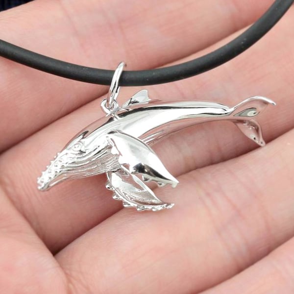 Whale Necklace Life-like 3D Humpback Whale Pendant in Solid 925 Sterling Silver Scuba diver gift Nautical Sealife Beach marine jewelry