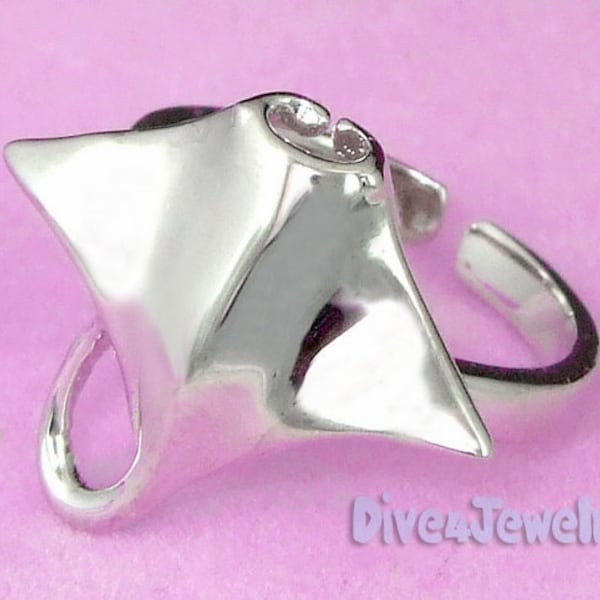 Manta Ray Ring in Solid 925 Sterling Silver Rhodium Plated Open band ring Size Adjustable Ocean Beach Sealife Diver Manta ring