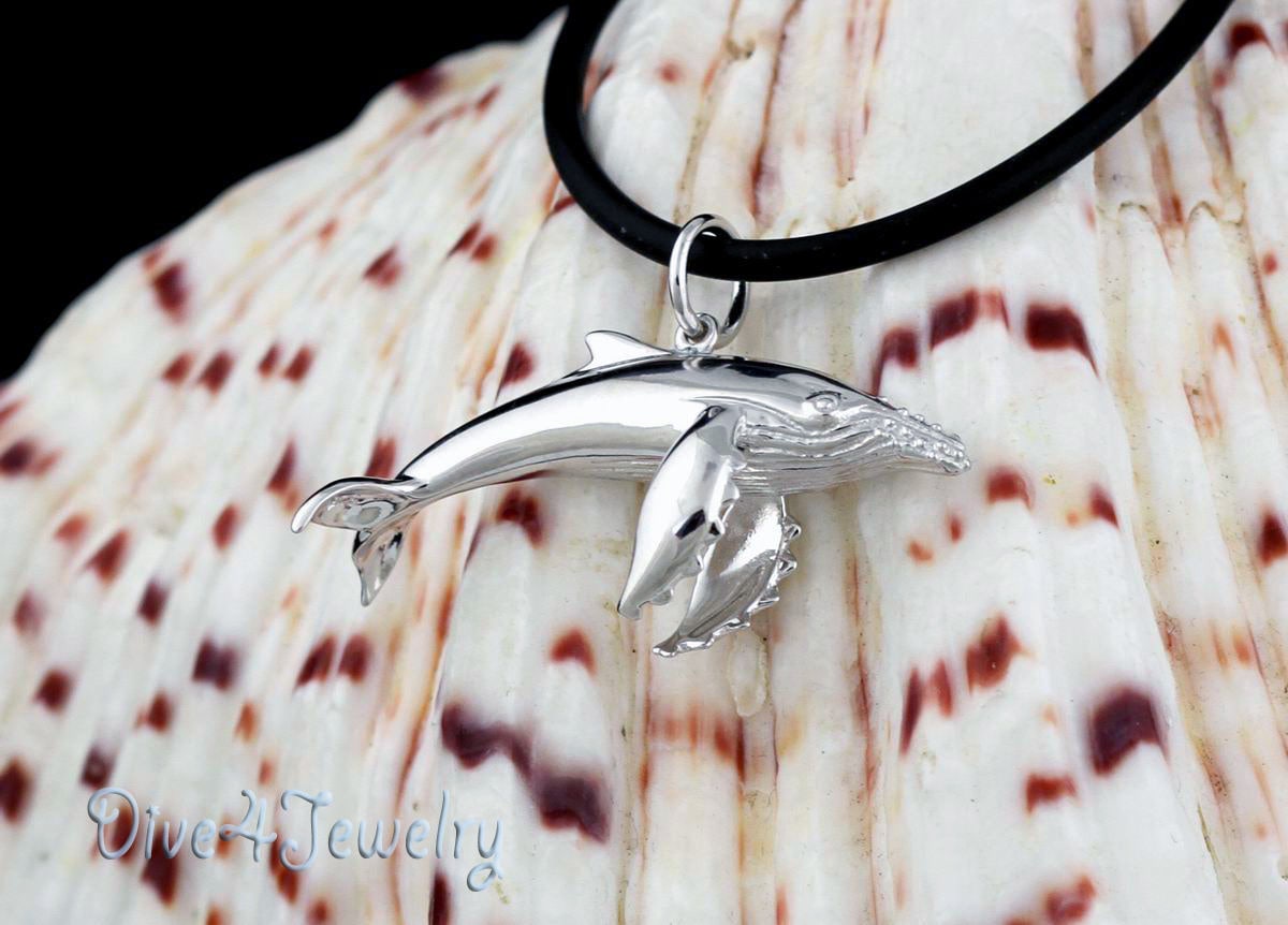 Whale Necklace Life-like 3D Humpback Whale Pendant in Solid