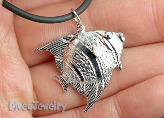 Sterling Silver Detailed Angel Fish Pendant Sterling Silver Detailed Angel Fish Pendant