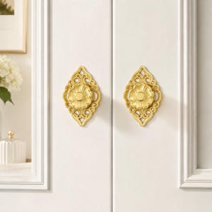 Gold Brass Floral Cabinet Knob with Backplate, French Style Wardrobe Pull, Vintage Inspired Drawer Hardware