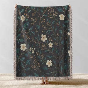 Vintage Woven Cotton Blanket: Dark Academia Green Throw with Fringe