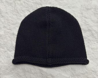 Vintage Brand New Y2K White & Black Crucifix Graphic Beanie Hat