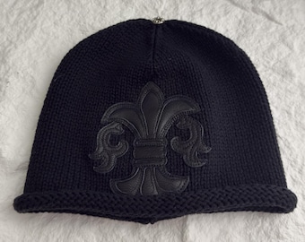 Vintage Brand New Y2K White & Black Crucifix Graphic Beanie Hat