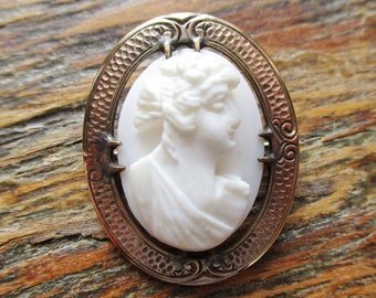 Antique Carved Shell Cameo Brooch Gold Filled High Relief Hand Carved