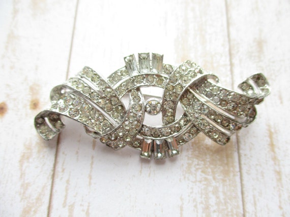 Vintage Crown Trifari Crystal Rhinestone Brooch A… - image 2