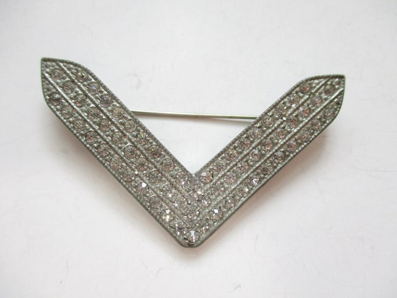 WWII Victory Pin V for Victory Brooch Silver Tone… - image 6
