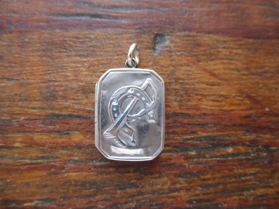 Antique Victorian Sterling Locket Horseshoe Polo E