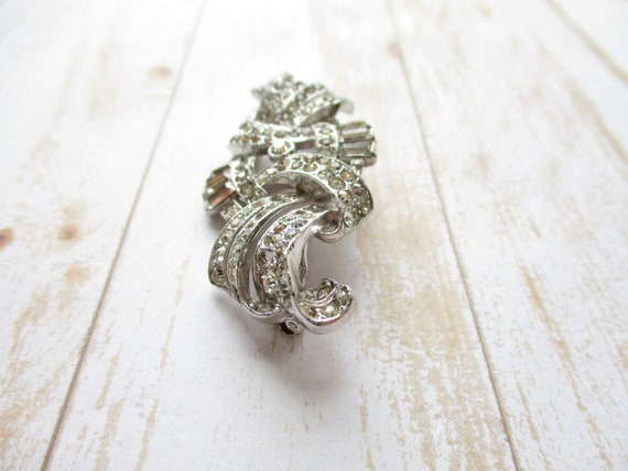 Vintage Crown Trifari Crystal Rhinestone Brooch A… - image 5